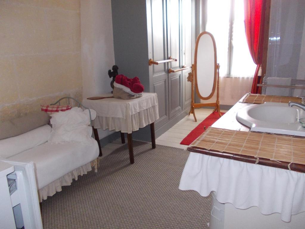 كونْياك B&B Maison Gaudin الغرفة الصورة