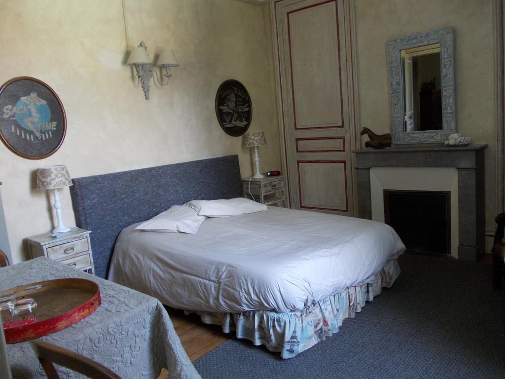 كونْياك B&B Maison Gaudin الغرفة الصورة
